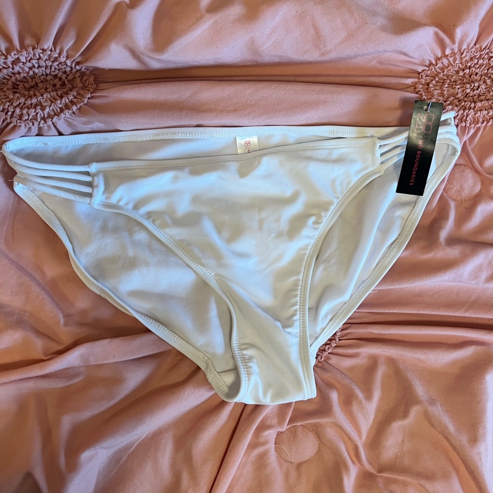 NWT No Boundaries White Bikini Bottoms